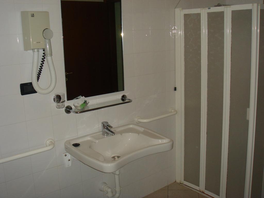 Albergo Il Gufo Parma Room photo