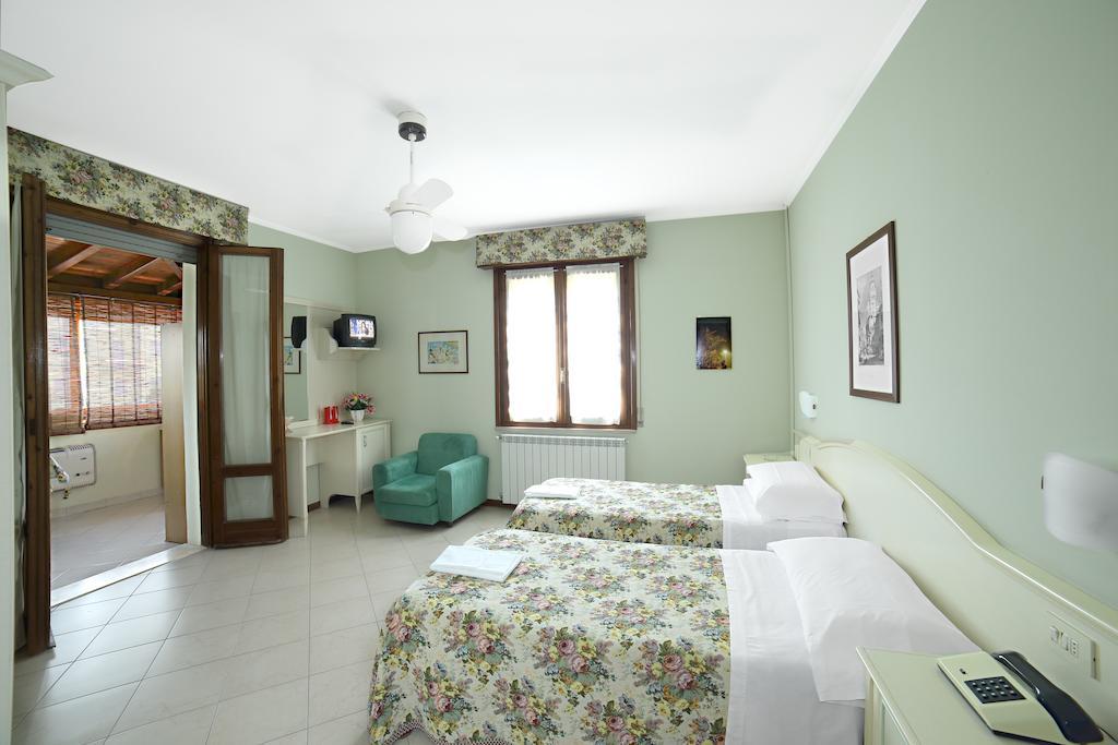 Albergo Il Gufo Parma Room photo